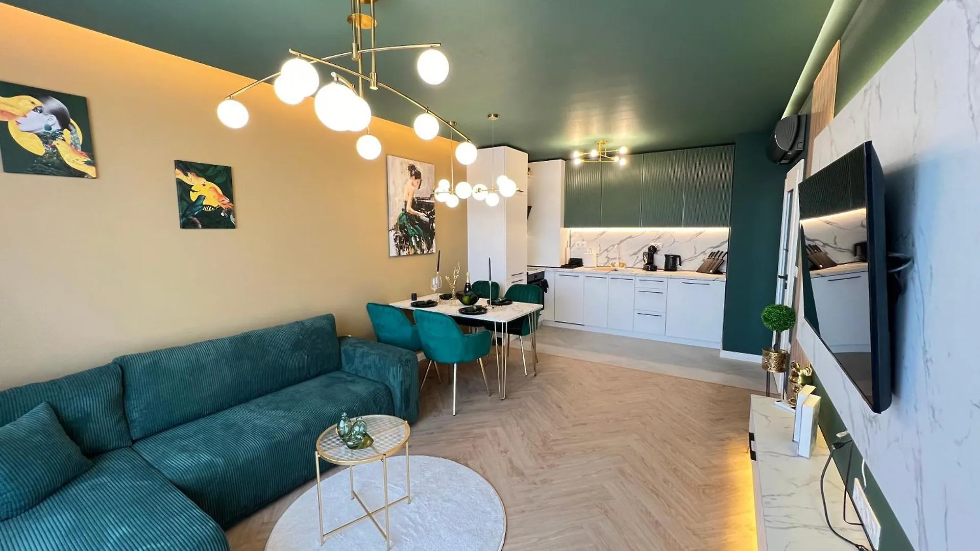 Nj Family Garden Apartment Varna