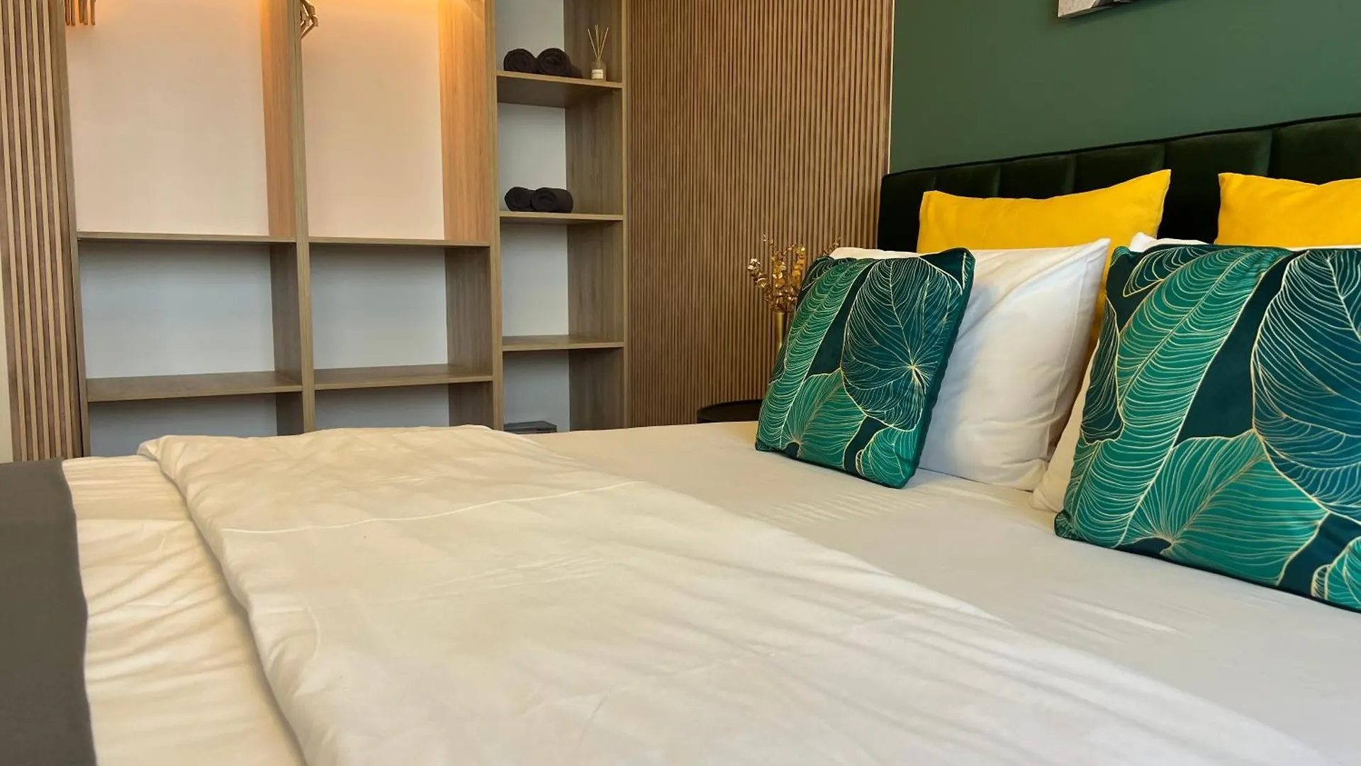 Nj Family Garden Apartment Varna