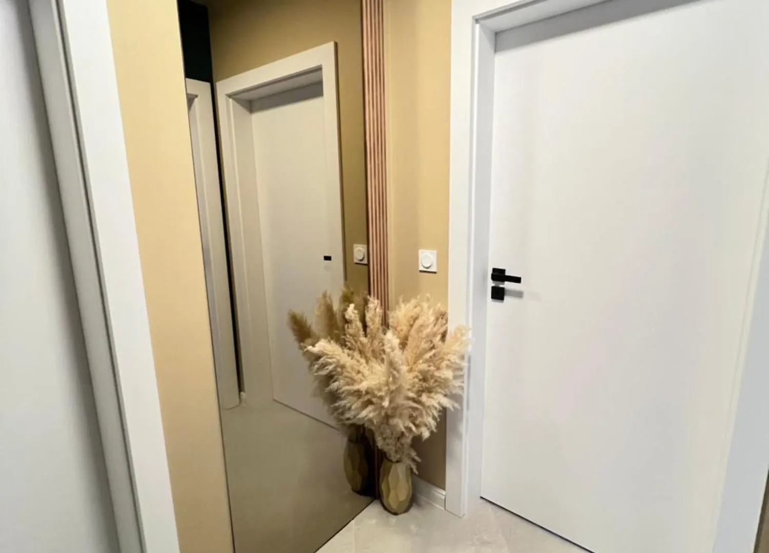 Nj Family Garden Apartment Varna